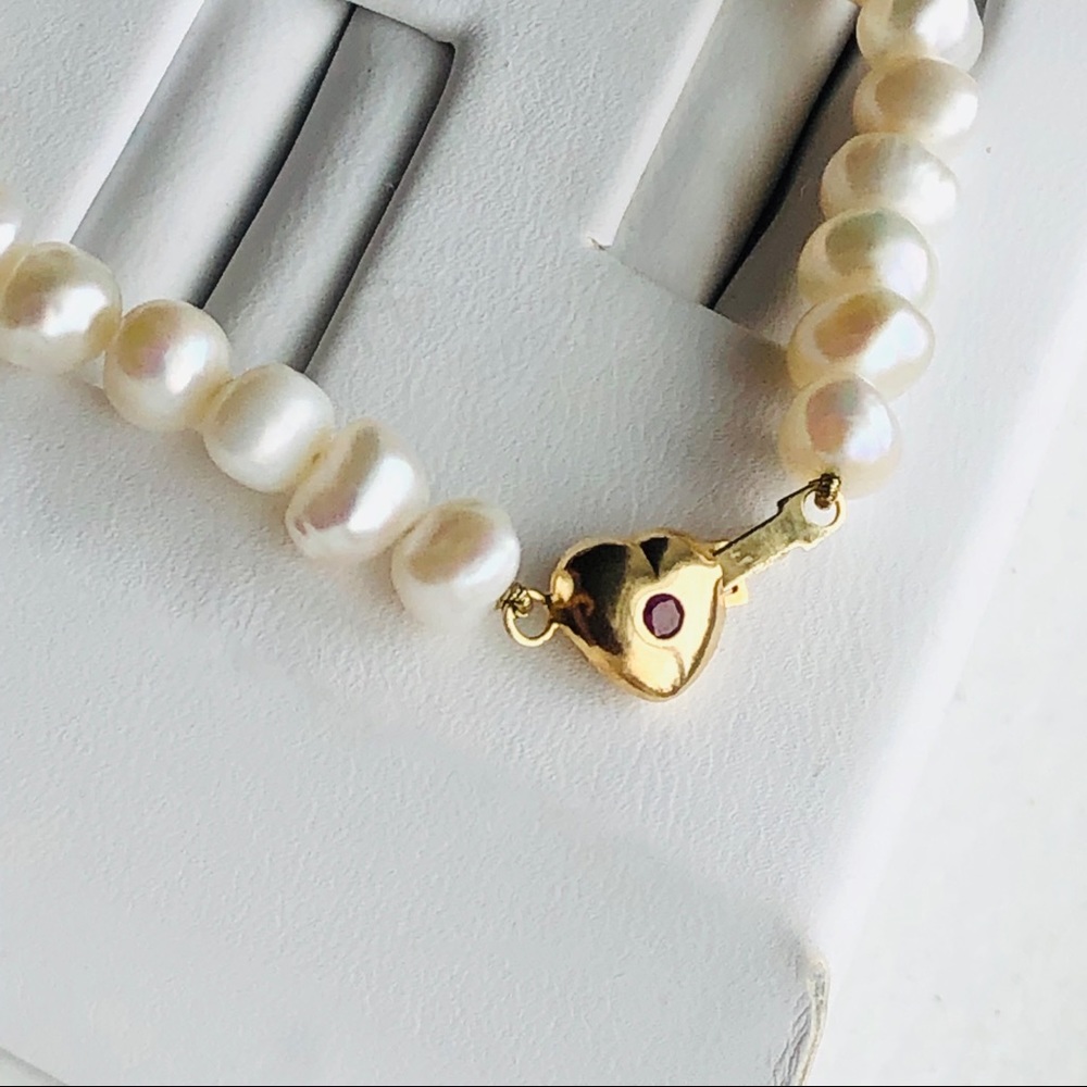 Vintage 14K Gold Ruby Heart Gem Insert Pearl Bracelet